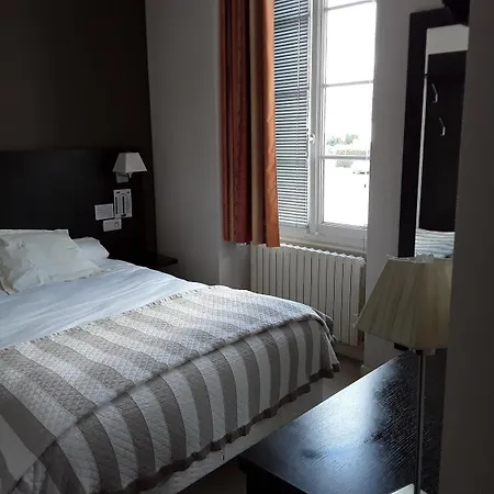 Le Relais Отель *